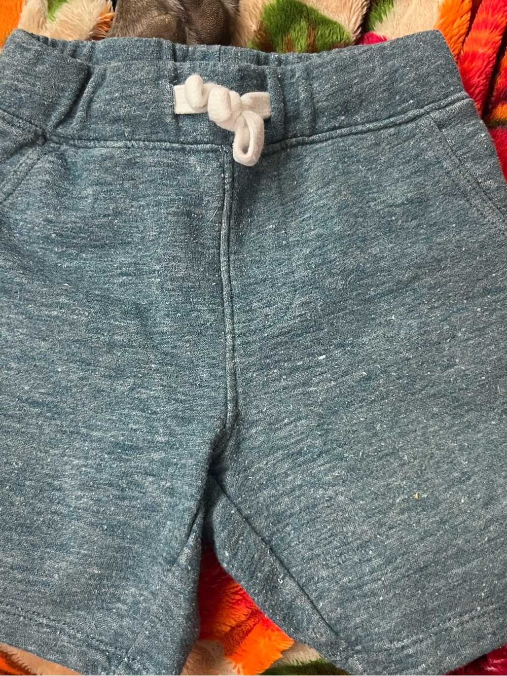 Old Navy Boys 3T GreyKnit Pull-On Shorts with White Drawstring